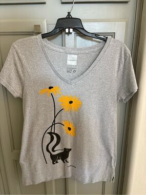 Marushka Women’s V Neck Skunk Tee